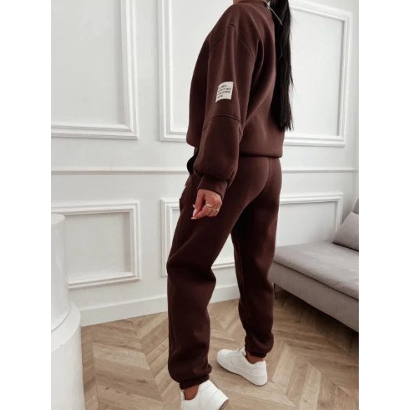 Olasz, csokibarna, vastag melegítőszett