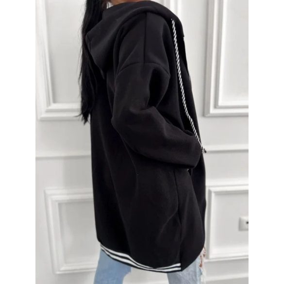Olasz, oversize fekete kapucnis pulóver